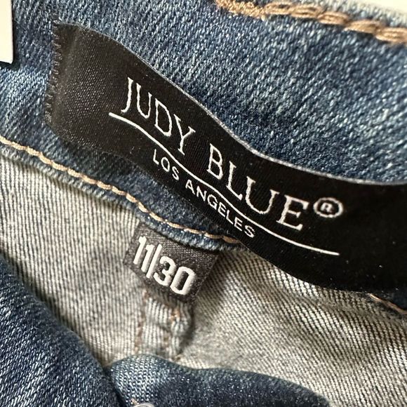 Judy Blue Boyfriend Jeans NWT - Picture 4 of 6